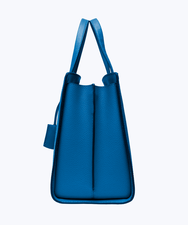 color-blue