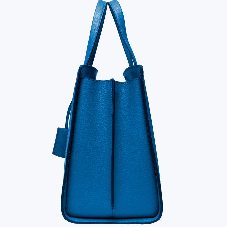 color-blue