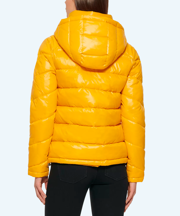 color-yellow