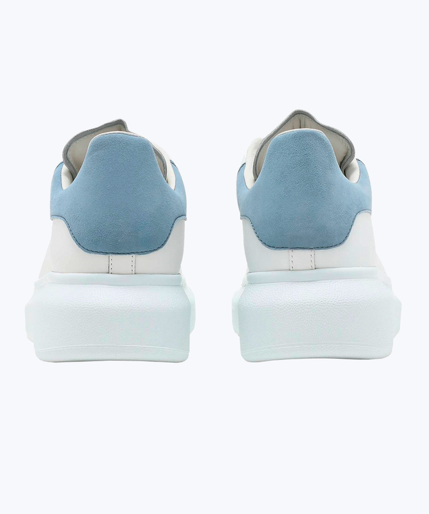 Platform sneakers